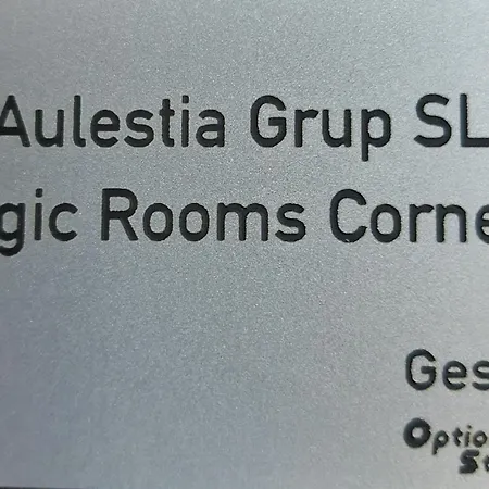Magic Cornellà Albergue *